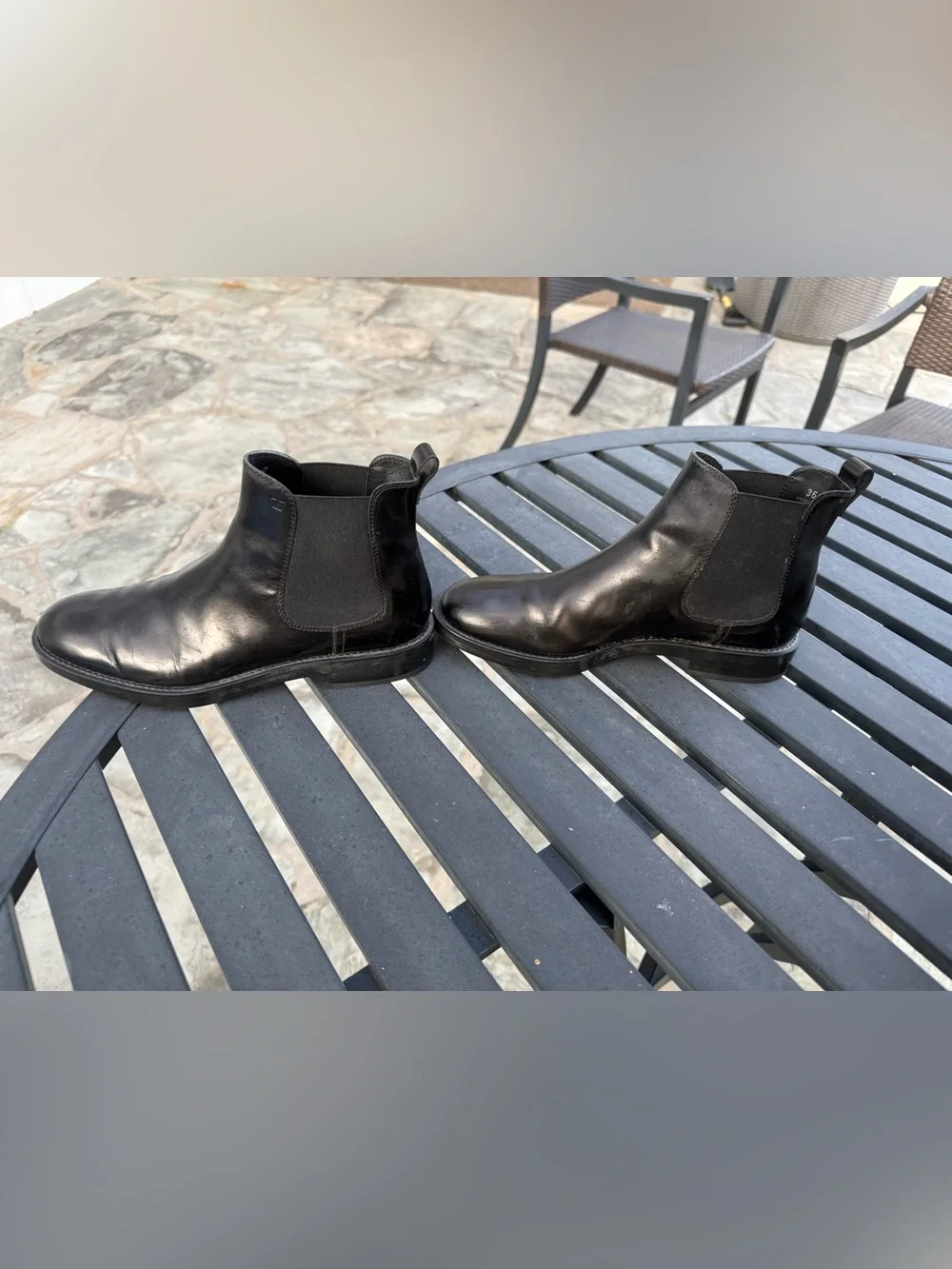 Tod’s Black Leather Chelsea Boots